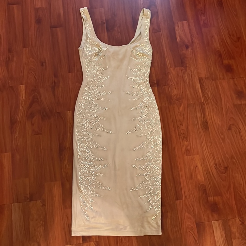 Dress - Picture 2 of 6